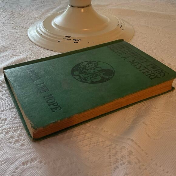 1934 The Bobbsey Twins Solve a Mystery by Laura Lee Hope Hardcover - Picture 3 of 10